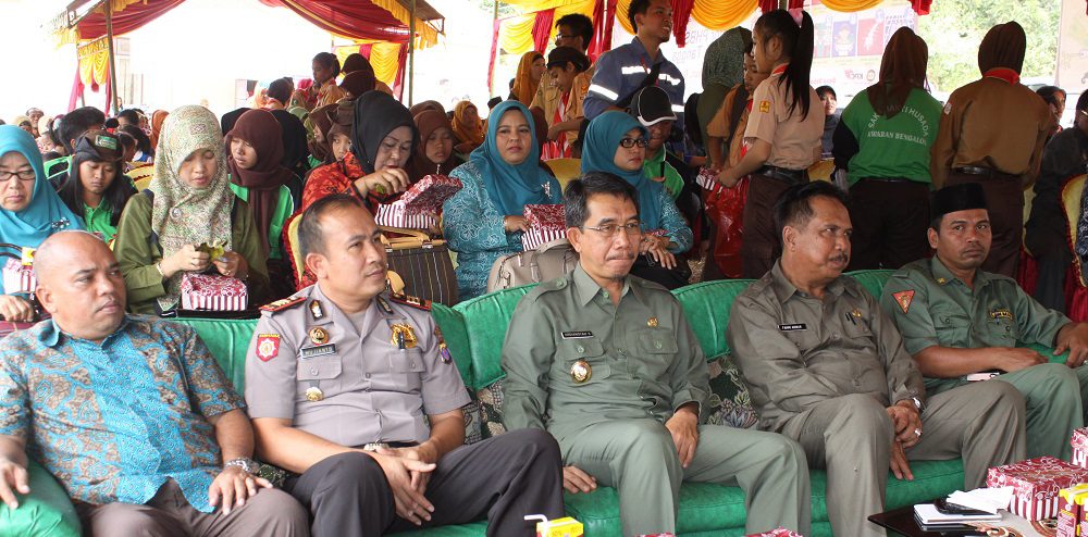 wakil Bupati, Kapolsek Bengalon, tokoh pemuda, camat bengalon dan kepala KUA kec Bengalon.