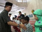 Umi Pipik Bergabung Dengan Anak Yatim Rayakan Idul Yatama