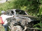 Mobil Assisten I Mugeni, Terguling ke Jurang