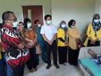 Wabup Kasmid Bulang Jenguk Sahabat Kecil Terbaring Sakit Di RSUD Kudungga