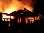 Kebakaran Di Gang Majai, Hanguskan 1 Rumah Tinggal dan 1 Barakan 5 Pintu
