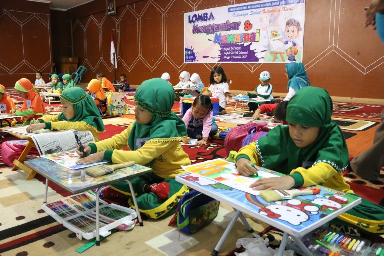 foto lomba peringatann HKN 2