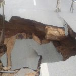 Jalan Aspal Dibelakang Pengadilan Negeri Sangatta Amblas, DPU Kutim Segera Turun Tangan