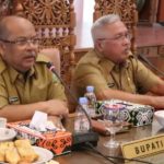 Bupati Himbau ASN dan TK2D Untuk Hadir Pada Pencoblosan 17 April