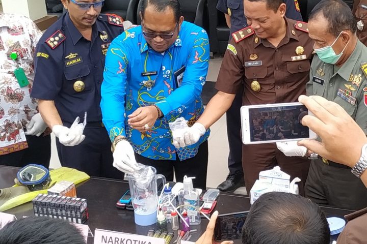 Kasmidi Bulang Pastikan Proses BNK Jadi BNNK Terus Berjalan
