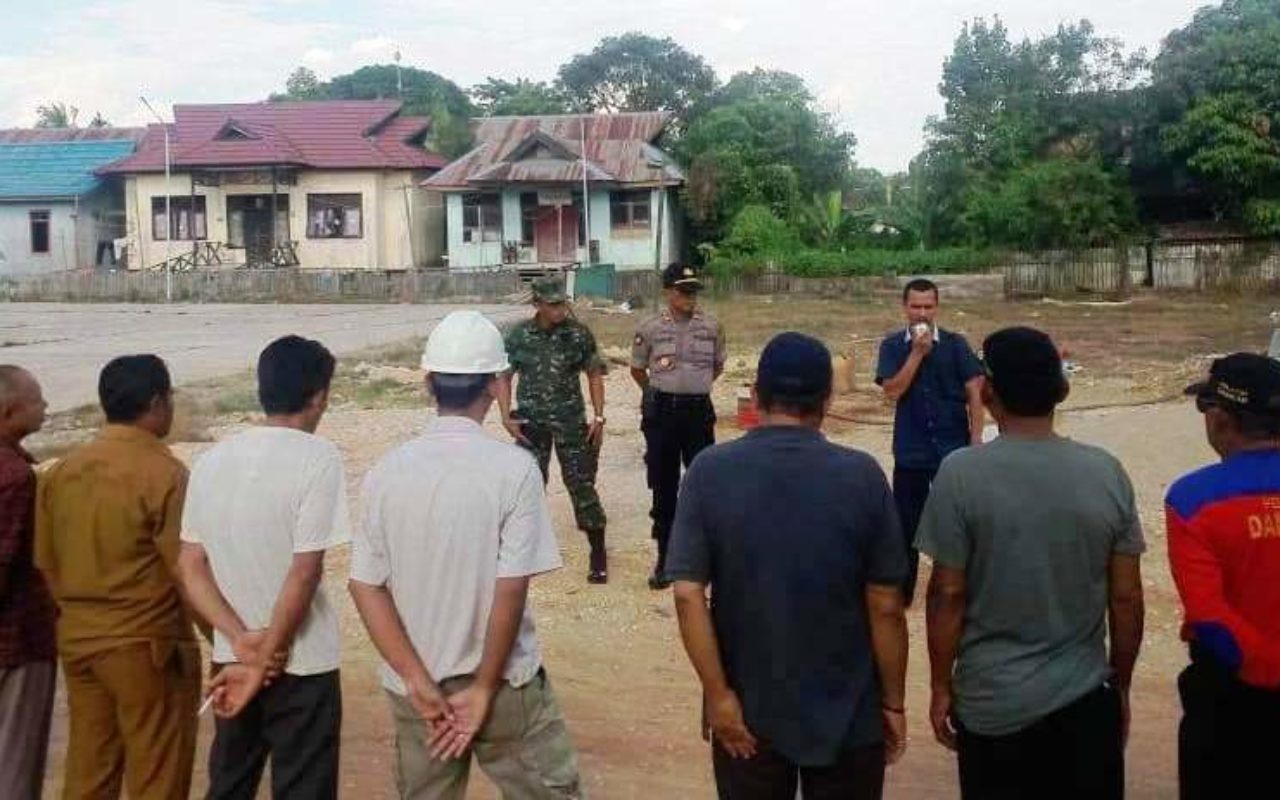 Koramil Muara Wahau Simulasi Penanganan Karhutla Bersama Warga