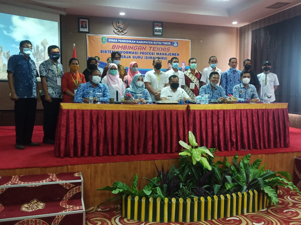 Disdik Bimtek Simaksiru Bagi 18 UPT Se Kutim