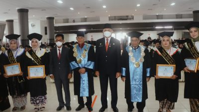 Wisuda ke-17 STIPER Kutai Timur