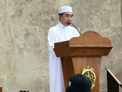 Bupati Ardiansyah Sulaiman Sholat Iduladha di Mesjid Agung Al Faruq Sangatta