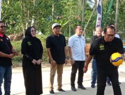 Wabup Kasmidi Bulang Buka Turnamen Bola Voli PBVSI Zona 2