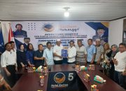 H. Kadar Mengembalikan Formulir Penjaringan Calon Wakil Bupati ke Partai Nasdem Kutim, Begini Kata  Arpan