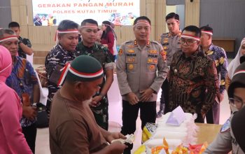 Polres Kutim Gelar Puncak Gerakan Pangan Murah Serentak di 12 Titik