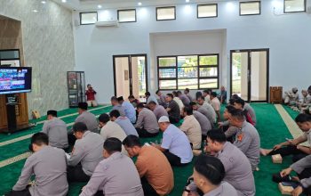 Polres Kutim Gelar Yasinan dan Tausiah Gabungan Secara Hybrid